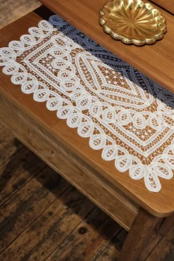 Dækkeserviet • Kniplet • Hvid