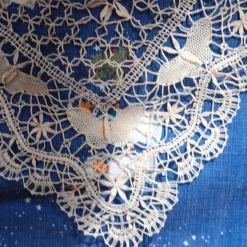 Dækkeserviet • Kniplet • Sommerfugl • Creme