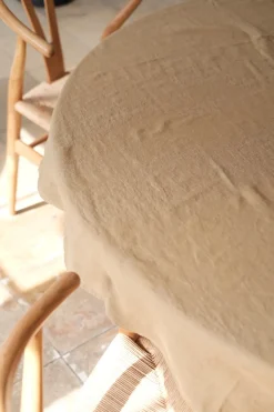 Dug • Hør • 140 x 250 cm • Curry • Varm Brun