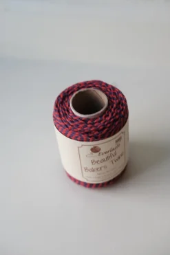 Gavebånd • Bakers Twine • 50m • Lilla & Rød