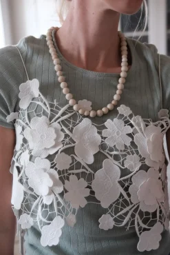 Halskæde • Håndlavet • Halvædelsten • Hvid Fossil