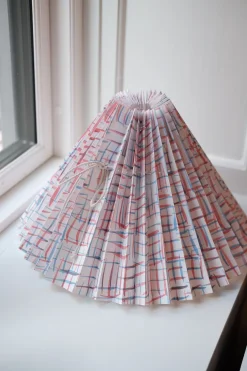 Lampeskærm • Håndlavet Plisseskærm • 26 cm • Blå & Rød Tern