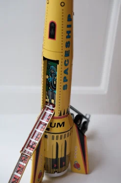 Legetøj • Aurum Raket • Gul