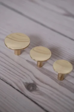 Møbelknap • Greb • Messing • Dyb 28 mm