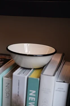 Morgenmadskål • Emalje • Elfenben