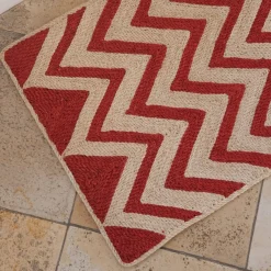 Måtte • Chevron • 46 x 120 cm • Rød