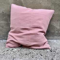 Pudevår • Hør • 50x50 • Litchi