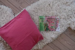 Pudevår • Hør • 50x50 • Rose Tyrien