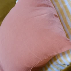 Pudevår • Hør • 50x50 • Sienne Clair