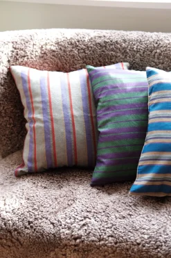 Silkepude • Håndvævet Råsilke • 50x50• Lilla, Rød og Grå • Strib