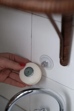 Vægophæng til sæbe • Sugekop • Klar