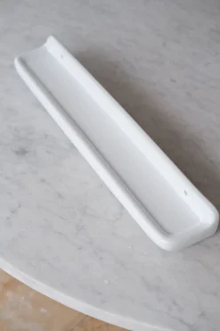 Vægophængt hylde • Spejlhylde • Porcelæn • Hvid