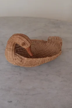 Vintage • Skål • And • Flet