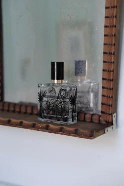 Vintage • Spejl • Træ m. lille hylde